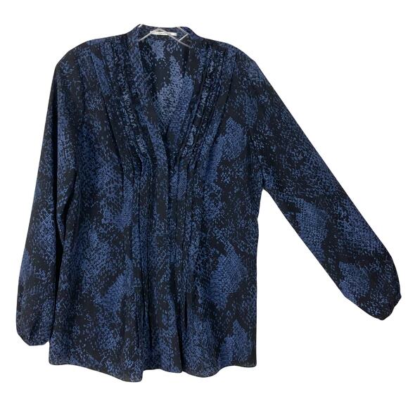 NWOT TAHARI Top S Black-Blue Snakeskin Pleated Snaps Long-Sleeve Henley Crepe - Picture 1 of 10